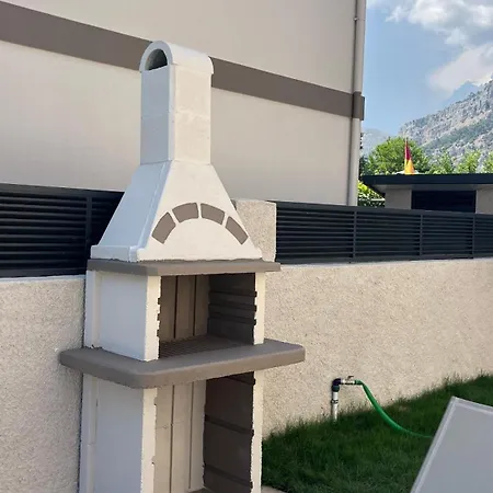 Exclusive Family In With Private Pool *
